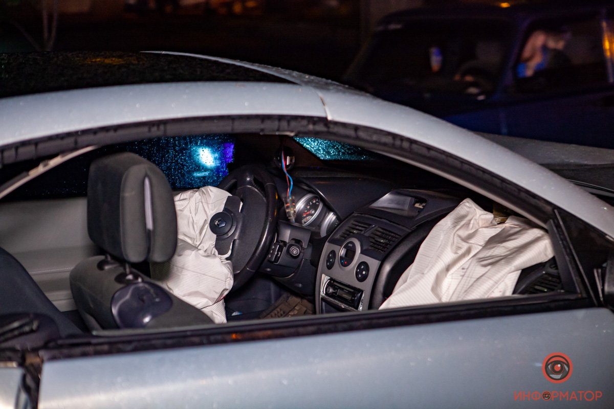 Сработали подушки безопасности Сработали подушки безопасности