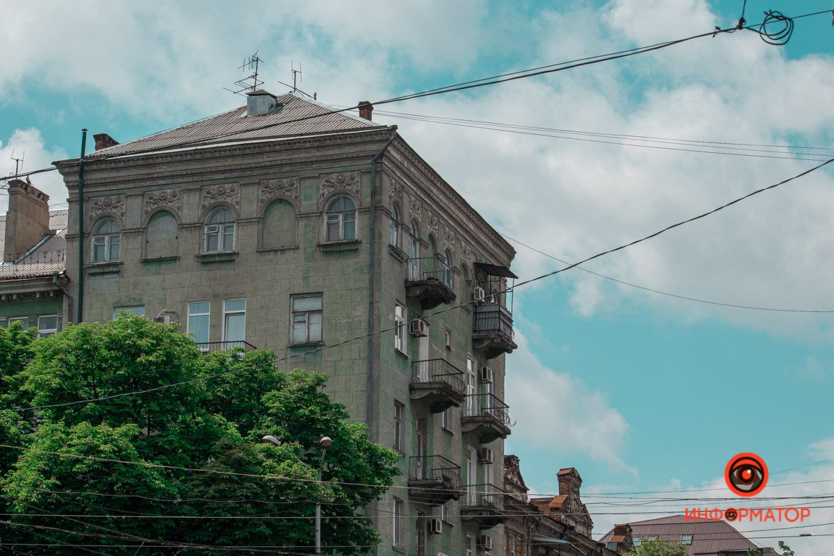 Небо весь день меняет цвет