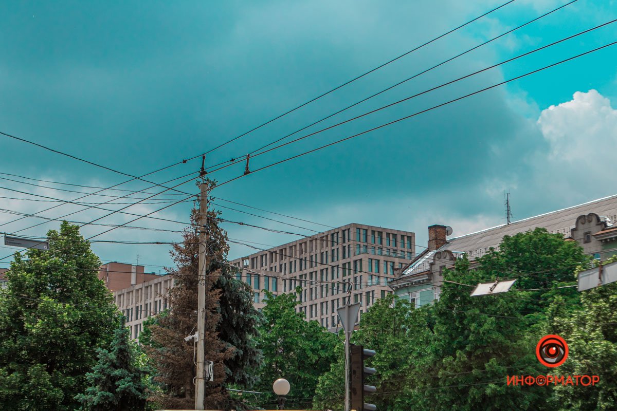 Небо сердится