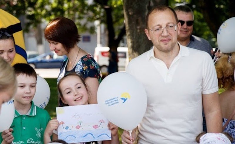 В Днепре стартовал проект «Життя очима дитини»: как помочь ребенку ощутить себя звездой 1