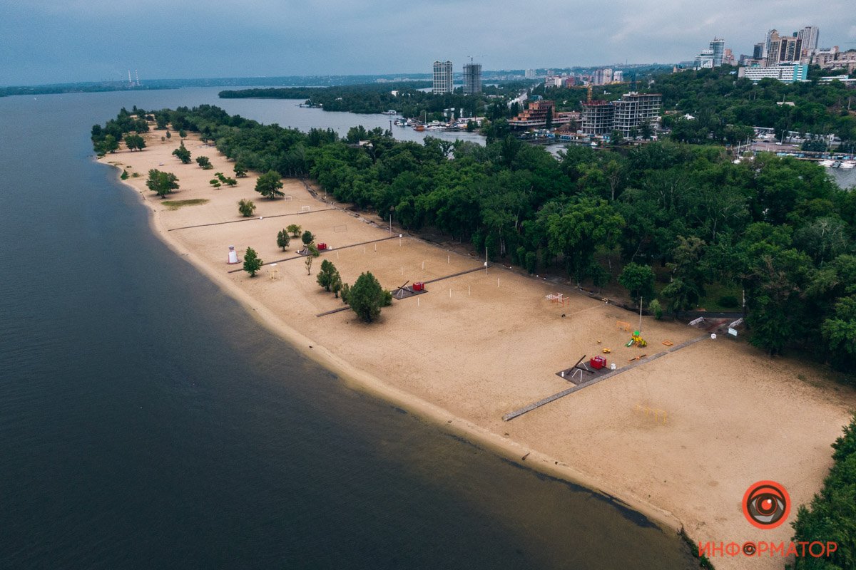 В Днепре пляжи готовы к летнему сезону, а погода - нет 14