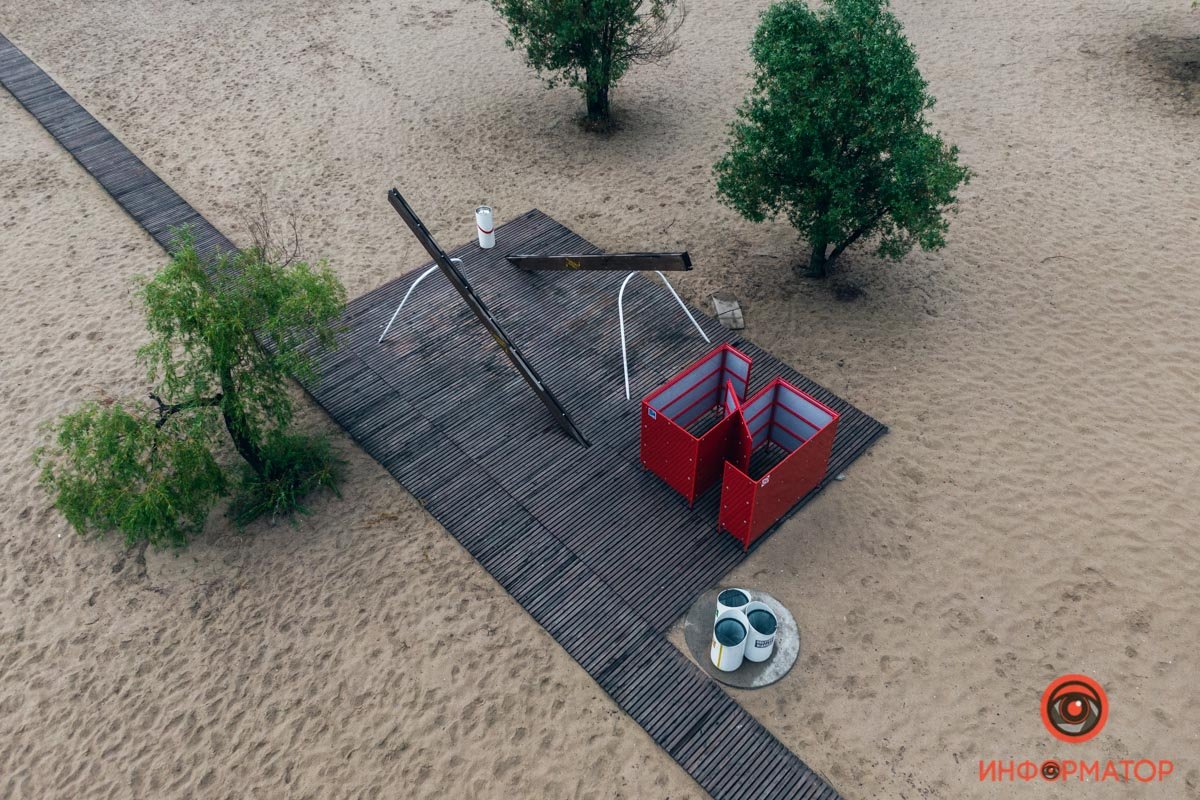 В Днепре пляжи готовы к летнему сезону, а погода - нет 18