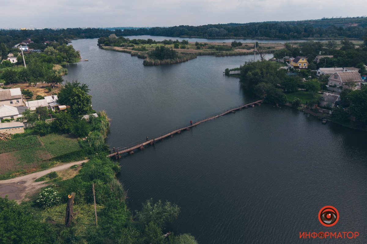 В Днепре уходит под воду мост через реку Шиянку 1