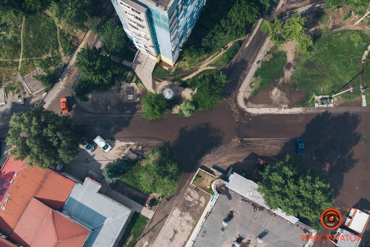 В Днепре после дождя затопило улицу на Левобережном 4