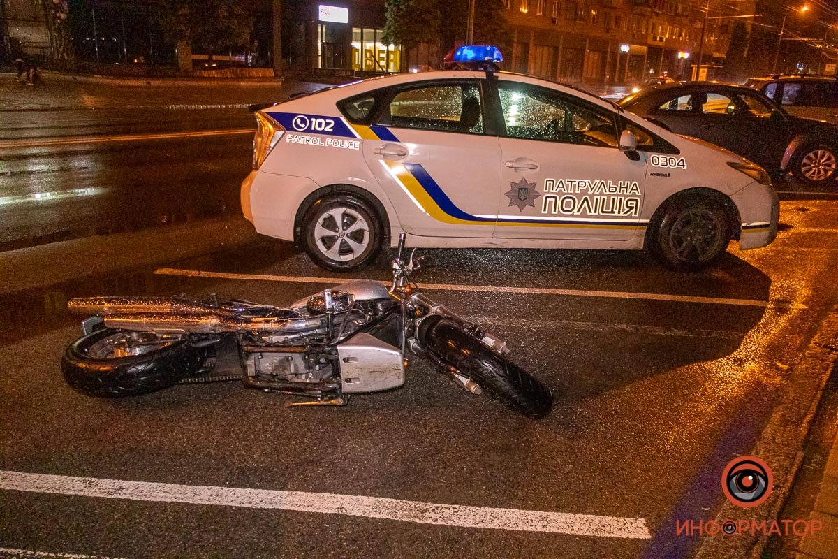 На месте работает полиция На месте работает полиция