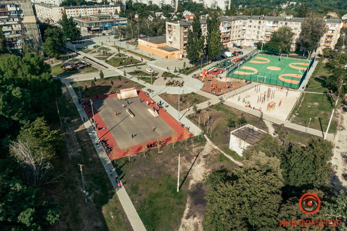 Сквер находится в районе улицы Данила Галицкого и улицы Ближней Сквер находится в районе улицы Данила Галицкого и улицы Ближней