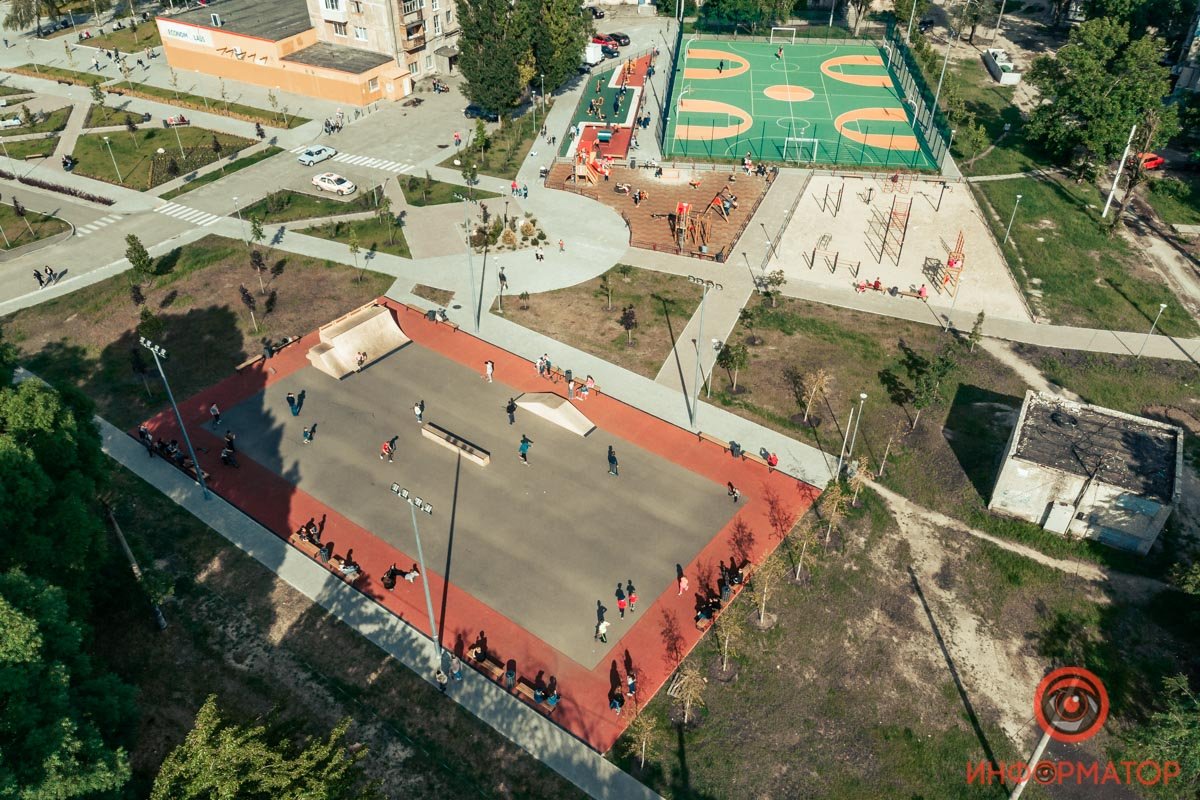 Раньше это был пустой квадратик с прорезиненным покрытием Раньше это был пустой квадратик с прорезиненным покрытием