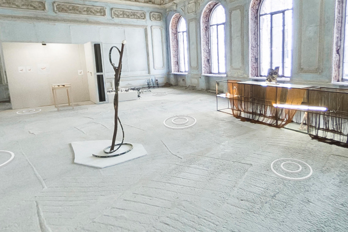 Выставка представлена не только картинами