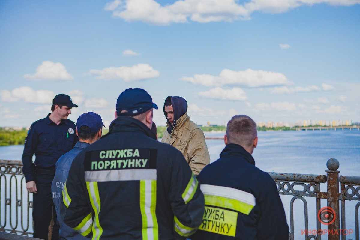 Позже признался, что пытался покончить с собой