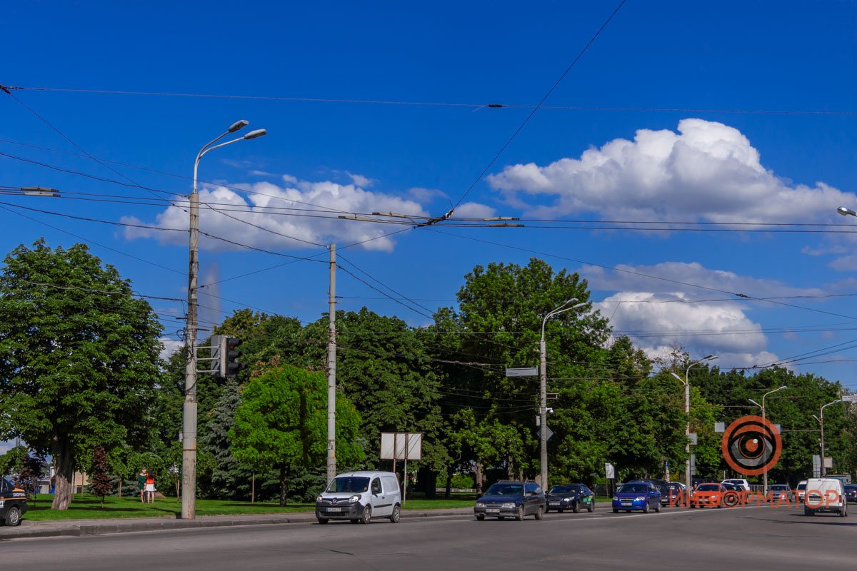 В небе над Днепром появились пушистые облака 5