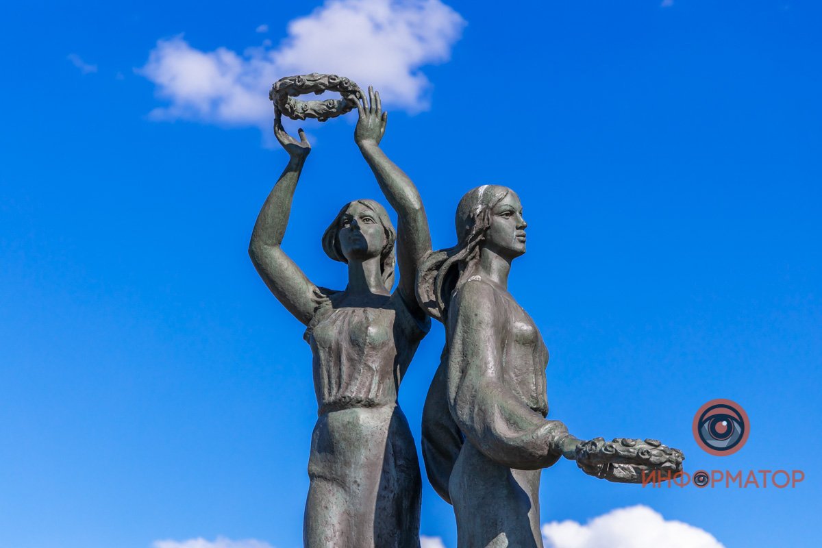 В небе над Днепром появились пушистые облака 14