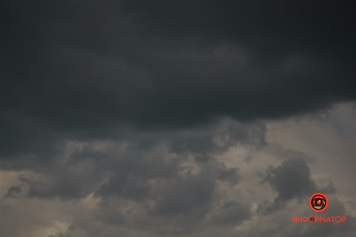 В Днепре прошел град и сильный дождь 2