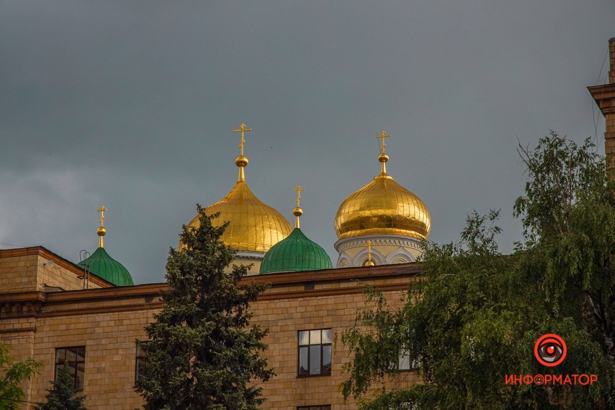 В Днепре прошел град и сильный дождь 3