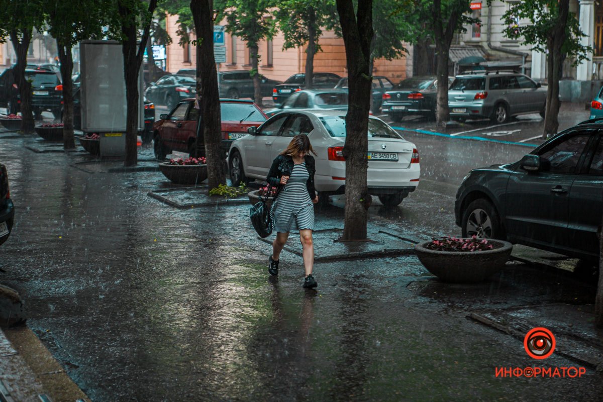 В Днепре прошел град и сильный дождь 18
