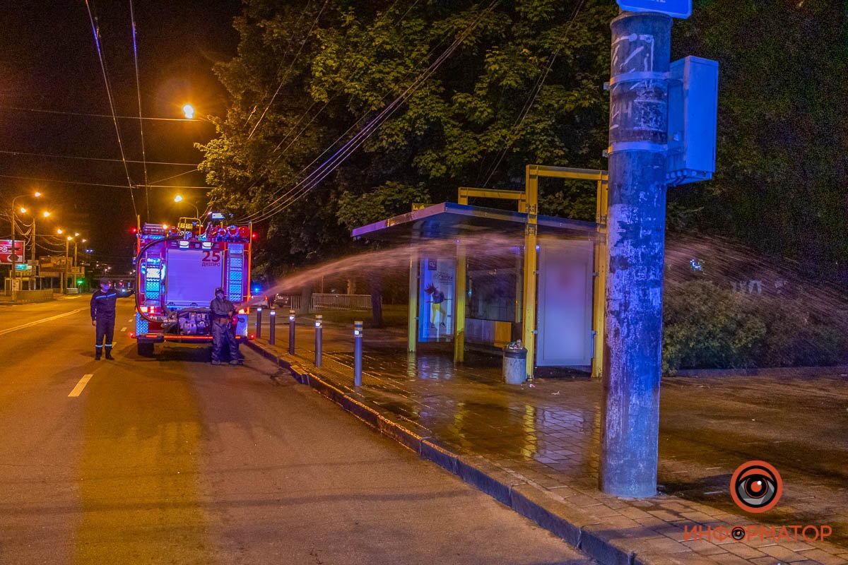 Особое внимание уделили остановкам общественного транспорта Особое внимание уделили остановкам общественного транспорта