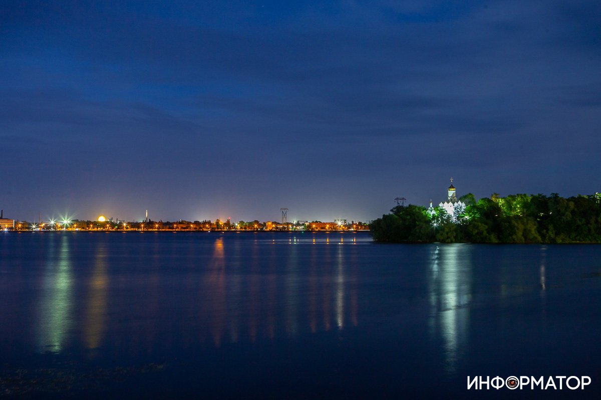Свет доносится Свет доносится