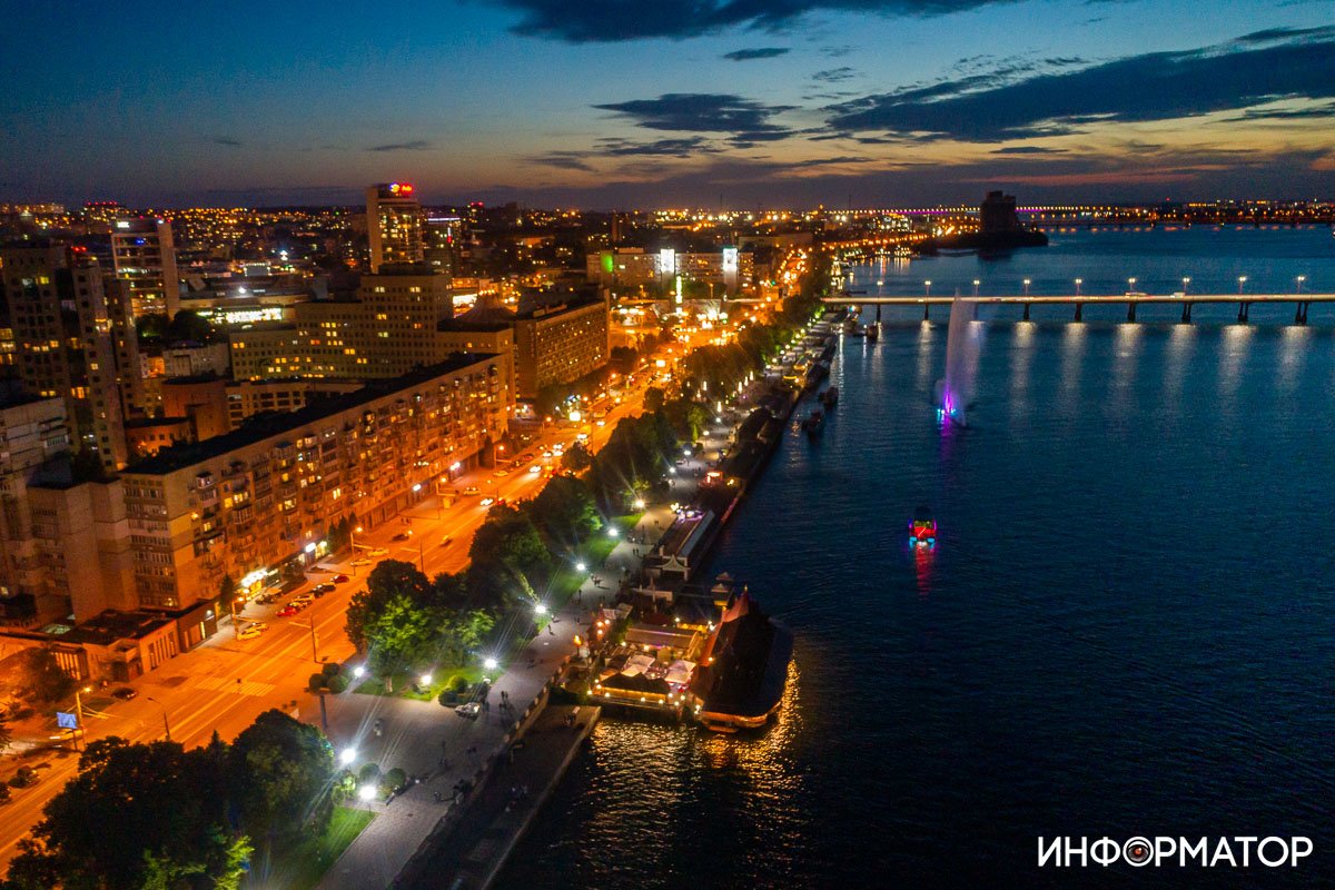 Черта из деревьев Черта из деревьев