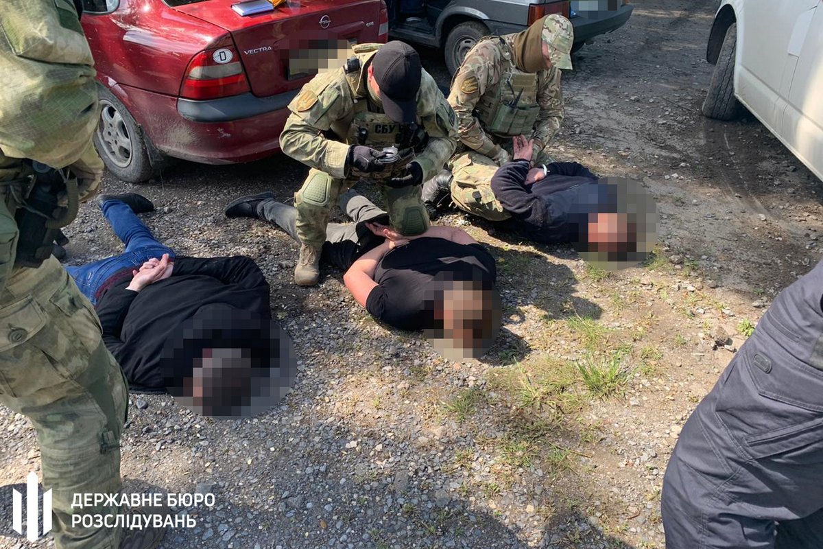 Суд избрал им меру пресечения в виде содержания под стражей без права внесения залога