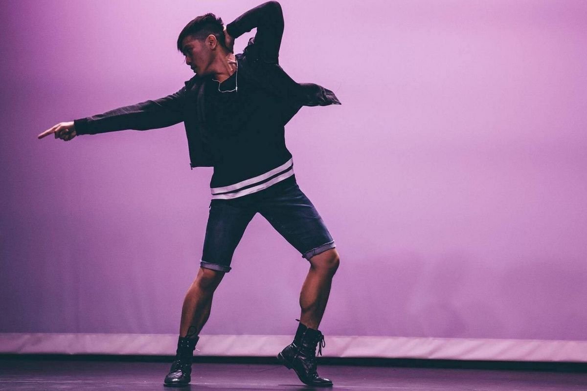 Научиться современным танцам может каждый Научиться современным танцам может каждый