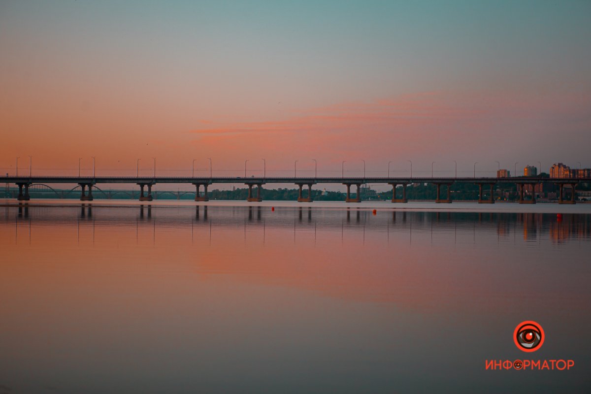 Говоришь: нас за степью ждёт тёплый ужин, огонь, ночлег.