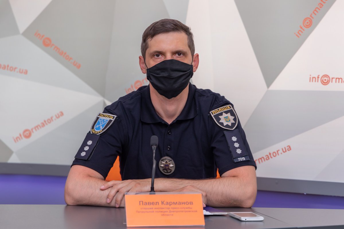 Павел Карманов — начальник отдела по связям с общественностью патрульной полиции Днепропетровской области Павел Карманов — начальник отдела по связям с общественностью патрульной полиции Днепропетровской области