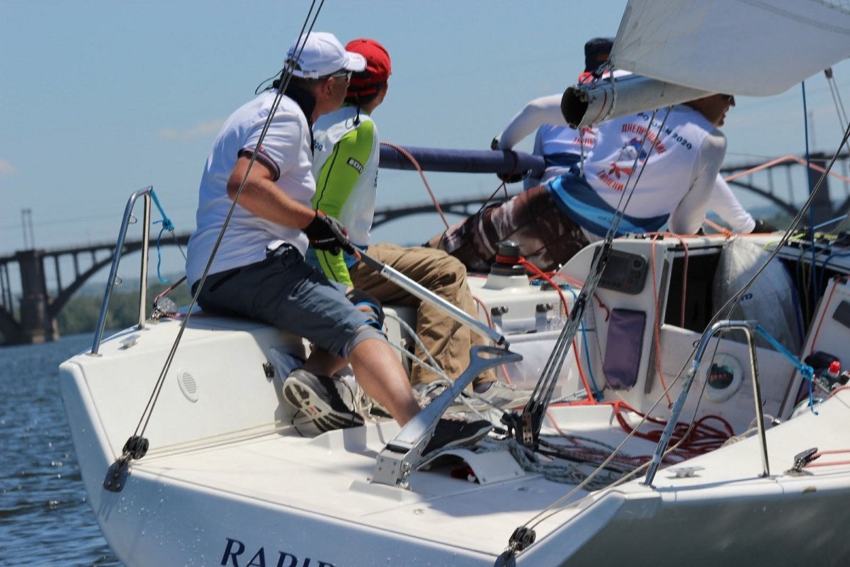 Команда Днепра вырвала победу в регате у киевлян 2