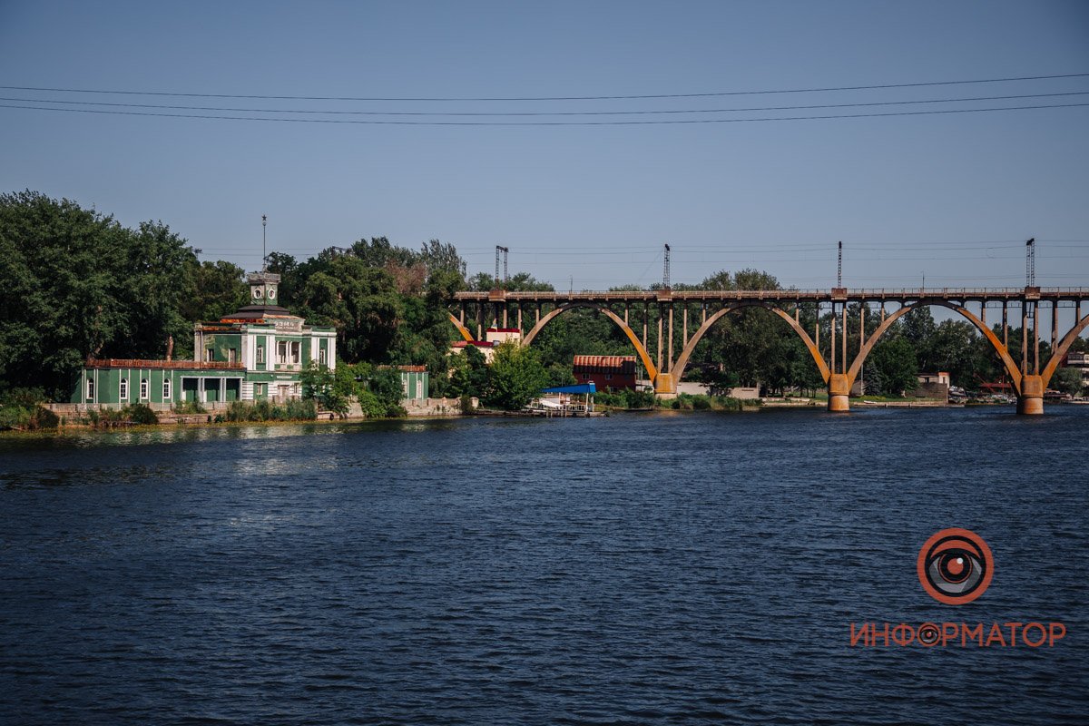 Монастырский остров днем