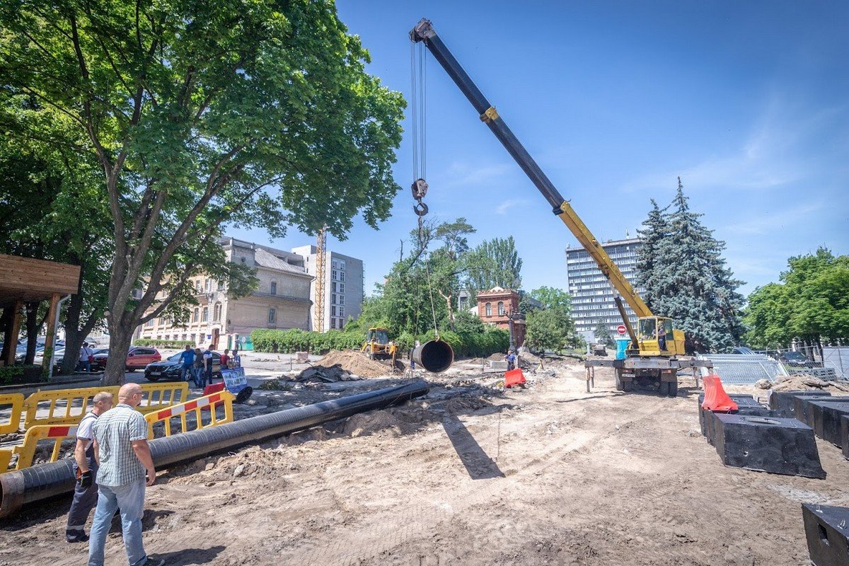 В Днепре проходит реконструкция улицы Яворницкого и площади Шевченко: как они будут выглядеть 14