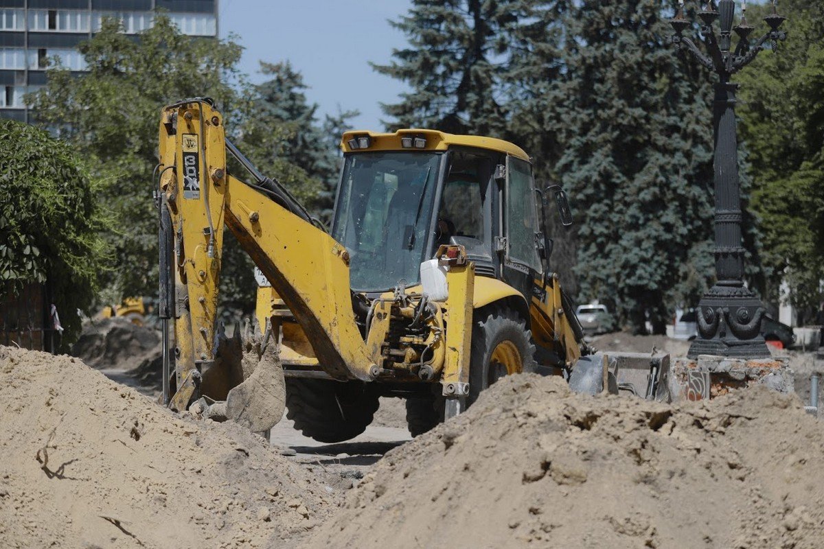 В Днепре проходит реконструкция улицы Яворницкого и площади Шевченко: как они будут выглядеть 17