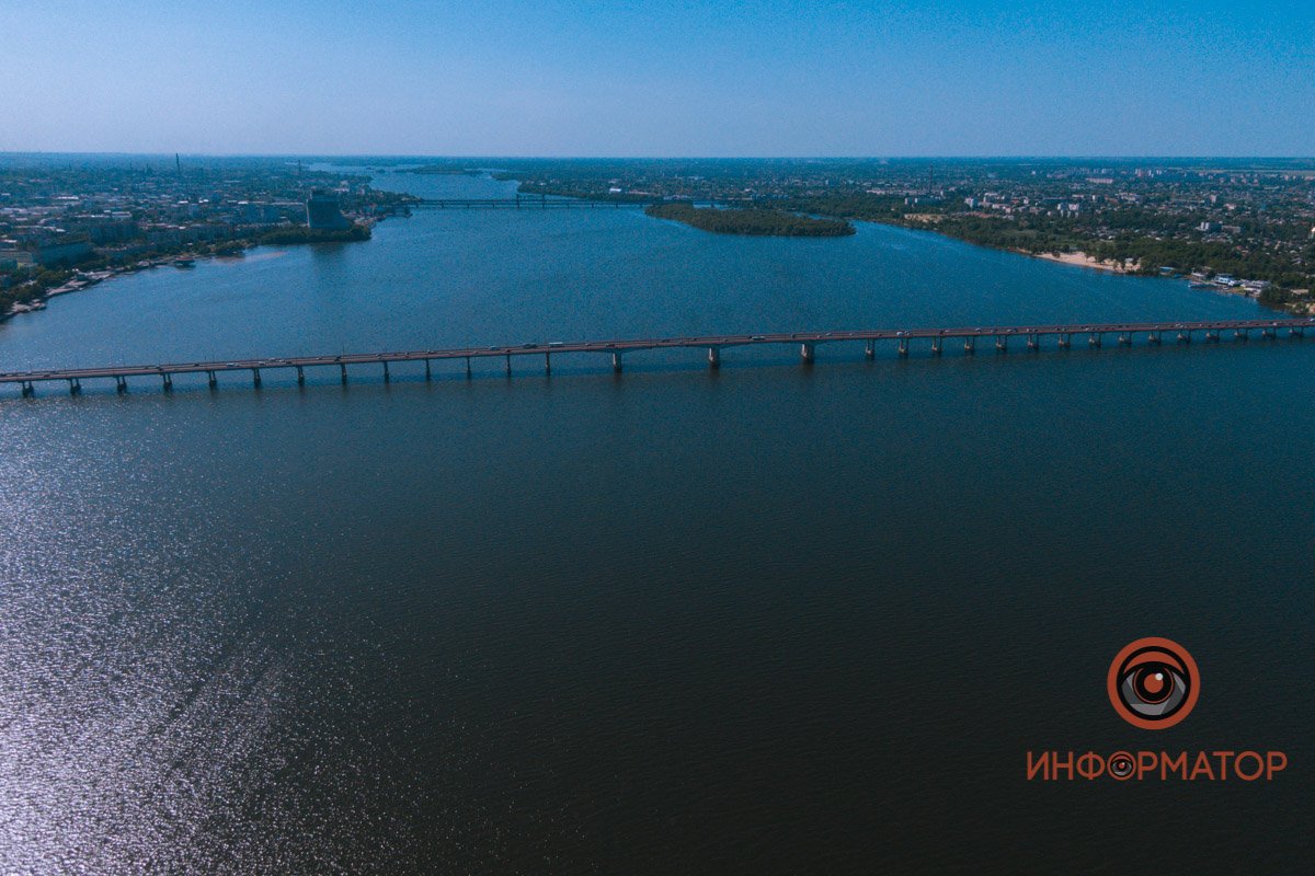 Телевизор, чай, варенье в блюдце, Телевизор, чай, варенье в блюдце,