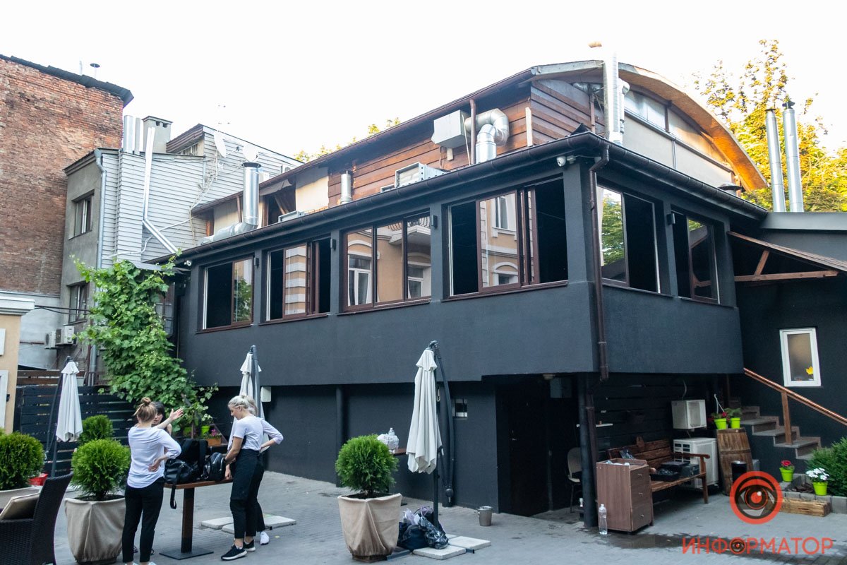 Задымление в кафе "Черчилль" в Днепре: посетители вышли до приезда спасателей 12