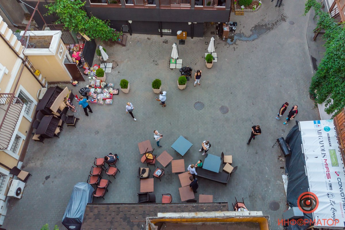 Задымление в кафе "Черчилль" в Днепре: посетители вышли до приезда спасателей 16