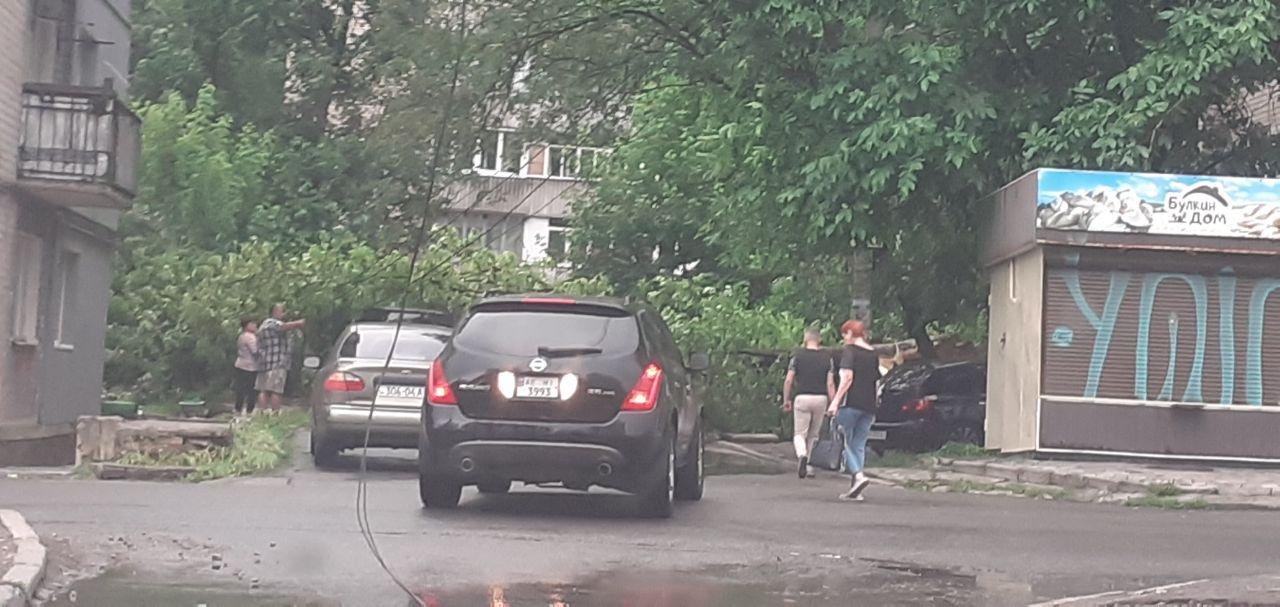Дождь, град и порывы ветра: хроника непогоды в Днепре 10