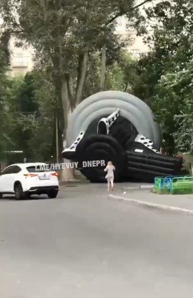 Дождь, град и порывы ветра: хроника непогоды в Днепре 12