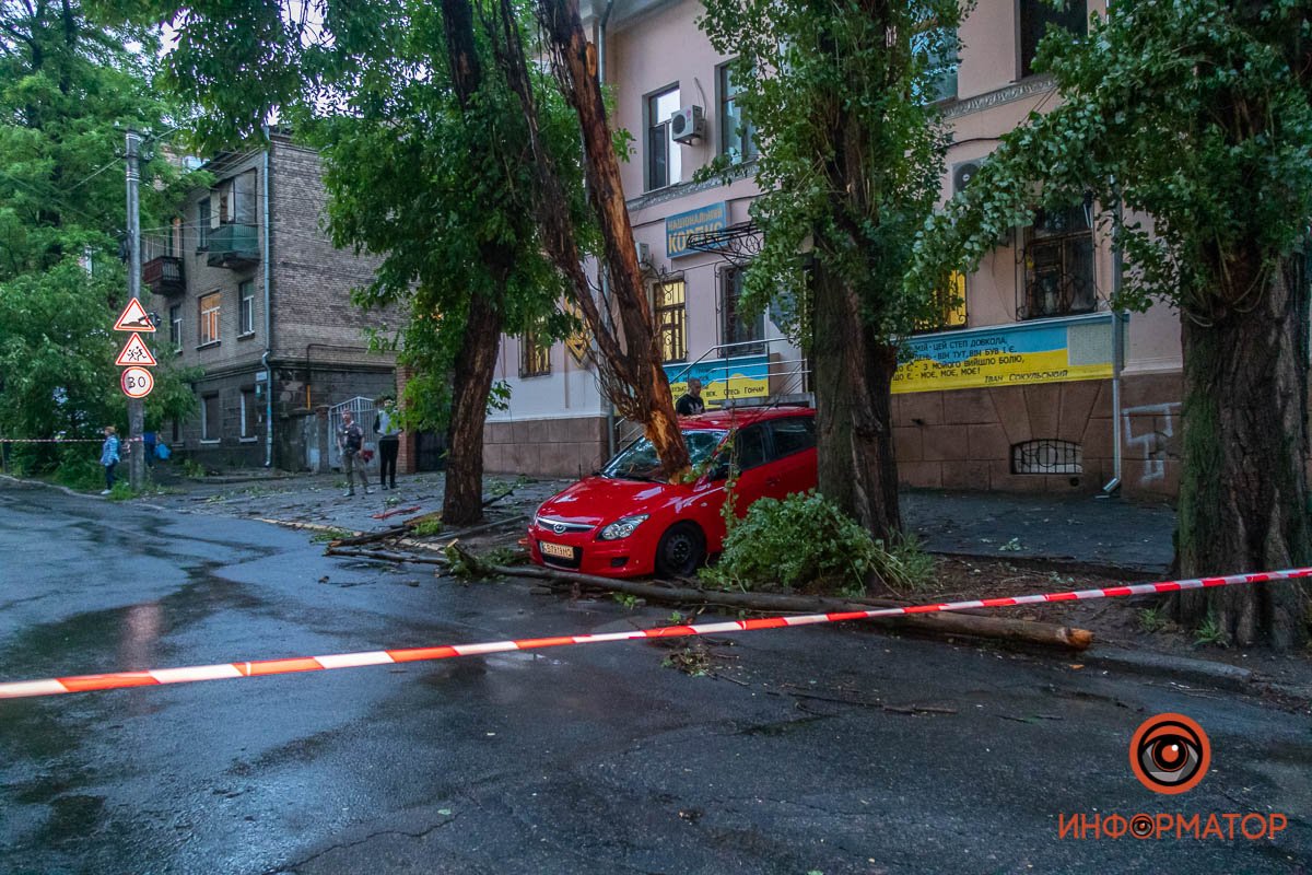 Автомобиль принадлежит ветерану АТО и волонтеру Автомобиль принадлежит ветерану АТО и волонтеру
