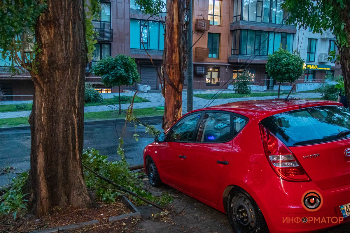 На нем Кирилл развозил помощь На нем Кирилл развозил помощь
