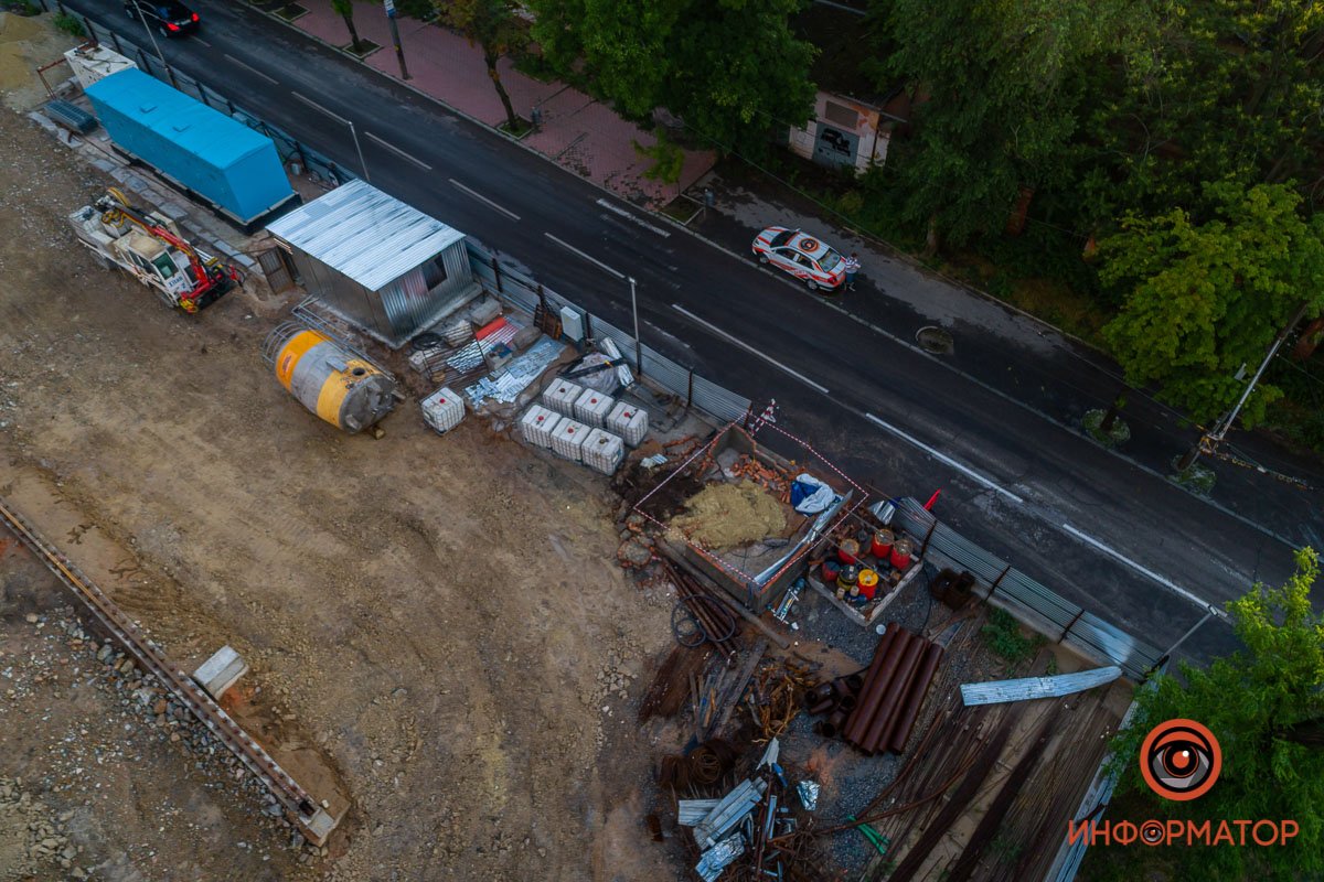 В Днепре ночью рухнул металлический резервуар на стройплощадке станции метро 7