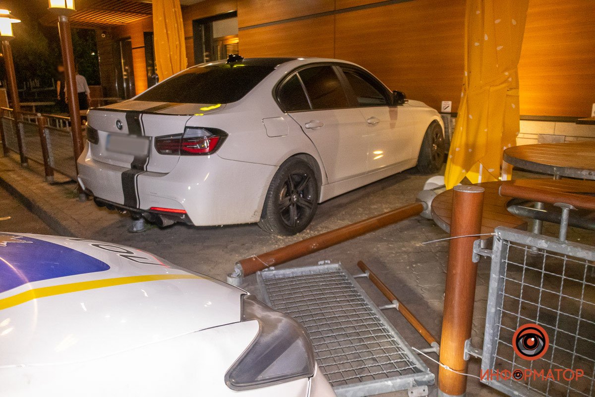 На месте работают сотрудники полиции На месте работают сотрудники полиции