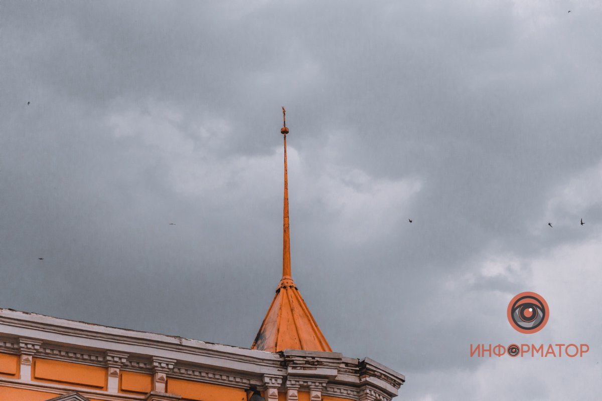 По Днепру вновь прошелся летний дождь: непогода в фото 19