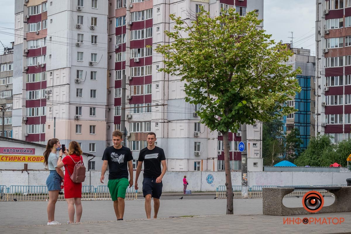 Как выглядит проспект Мира в Днепре в пасмурный летний день 1