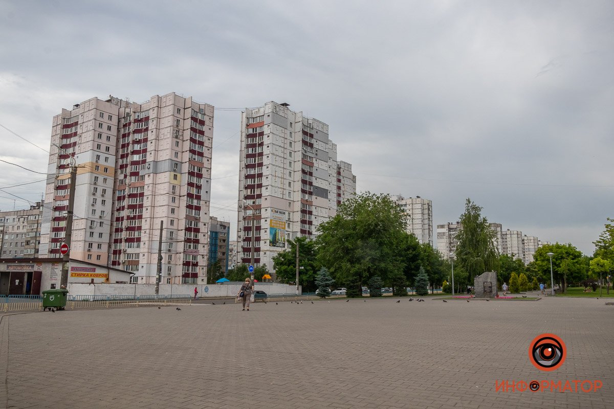 Как выглядит проспект Мира в Днепре в пасмурный летний день 5