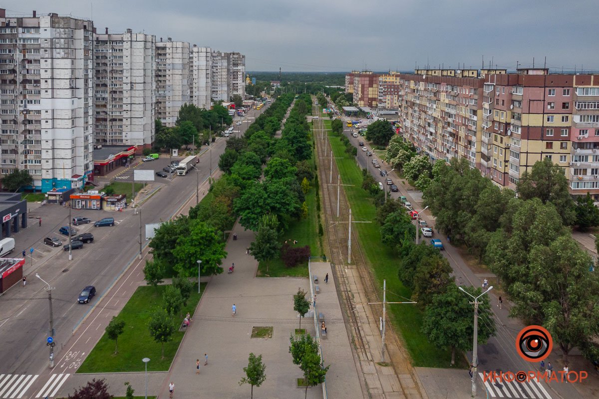 Как выглядит проспект Мира в Днепре в пасмурный летний день 7