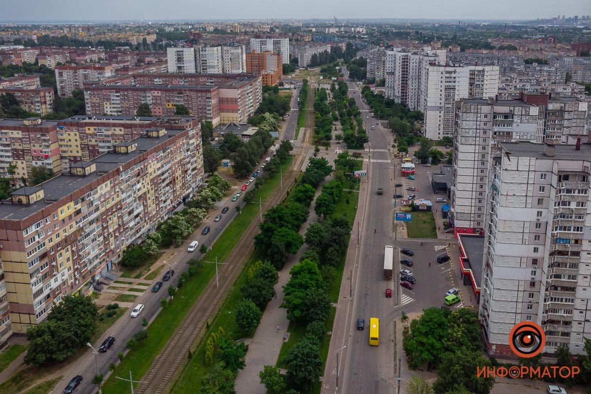 Как выглядит проспект Мира в Днепре в пасмурный летний день 14