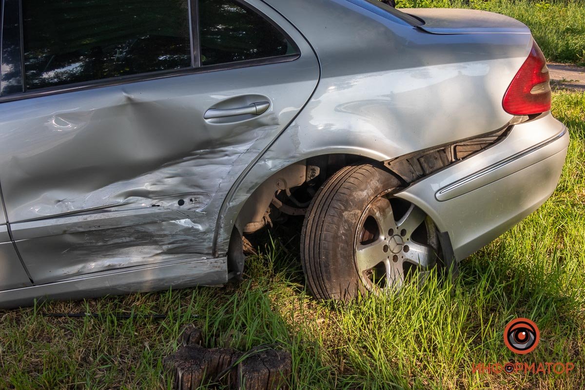 Mercedes развернуло Mercedes развернуло