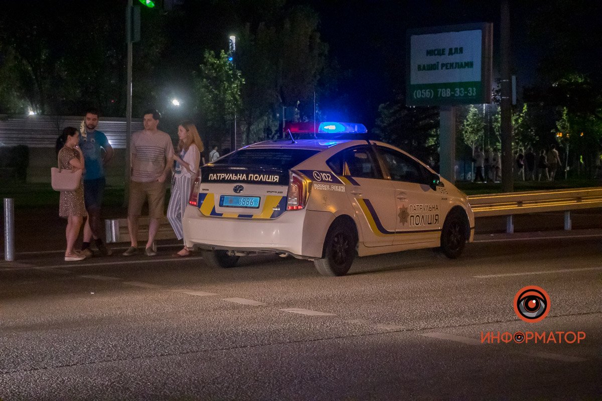 В Днепре на Набережной Победы сбили 13-летнего мальчика и скрылись: ребенок в тяжелом состоянии 1