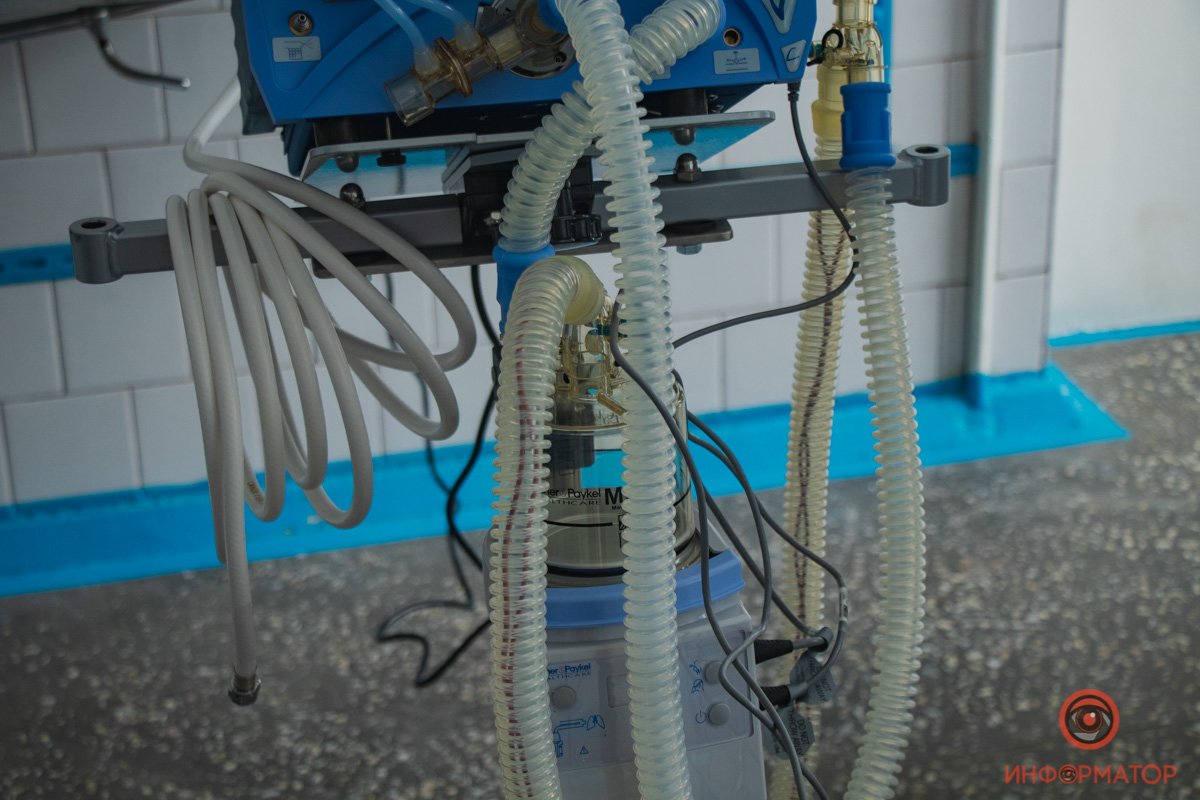 ИНТЕРПАЙП поставил 3 современных аппарата ИВЛ в больницу №8 в Днепре 16