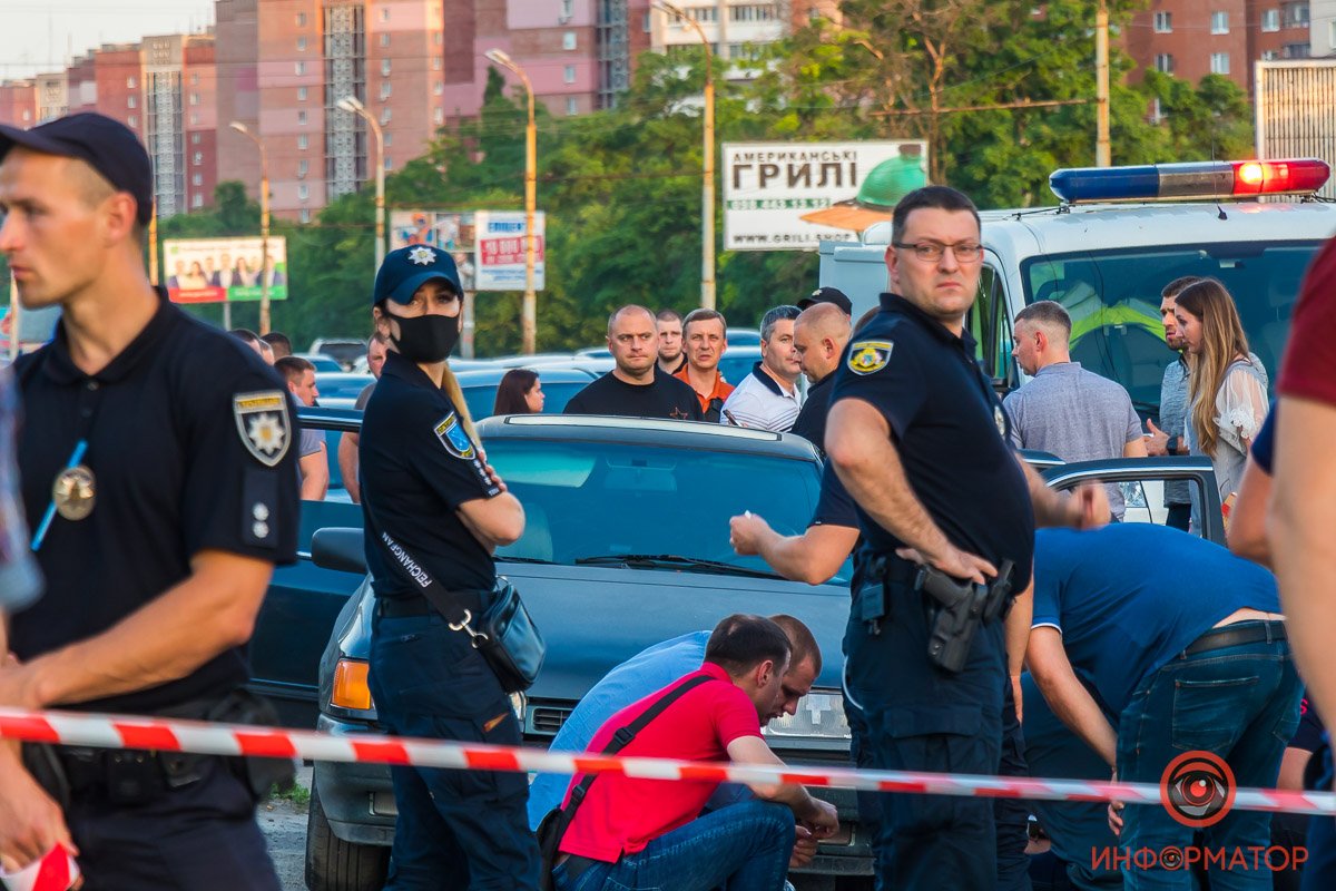 История связана с разбойным нападением, которое произошло утром на улице Мечникова История связана с разбойным нападением, которое произошло утром на улице Мечникова