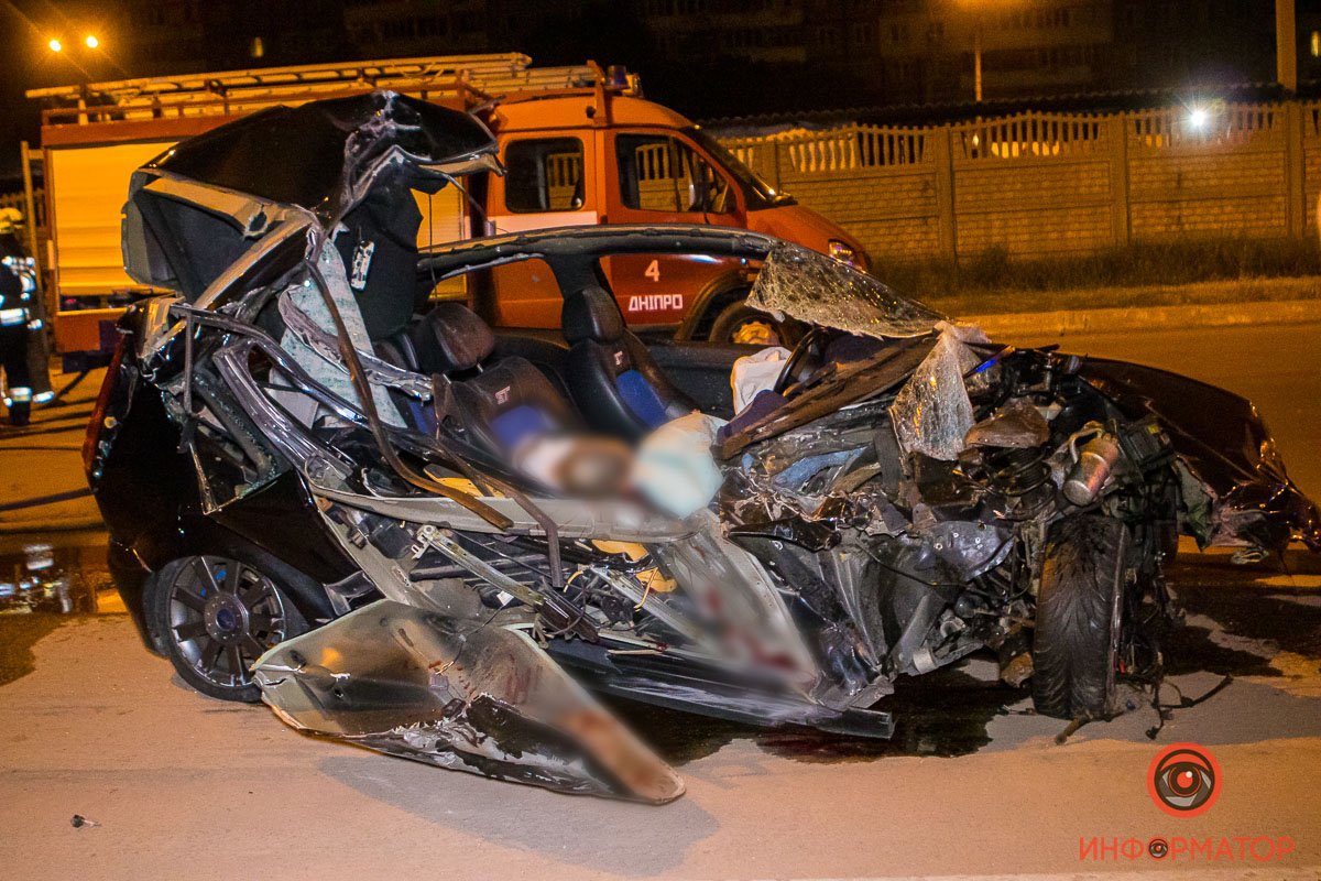 Погиб мужчина, который был в салоне легковушки