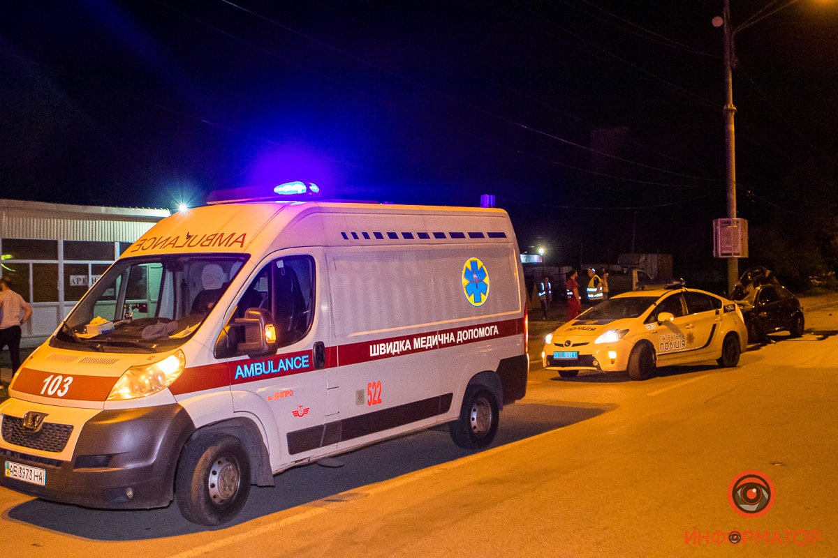 На месте работает полиция и скорая