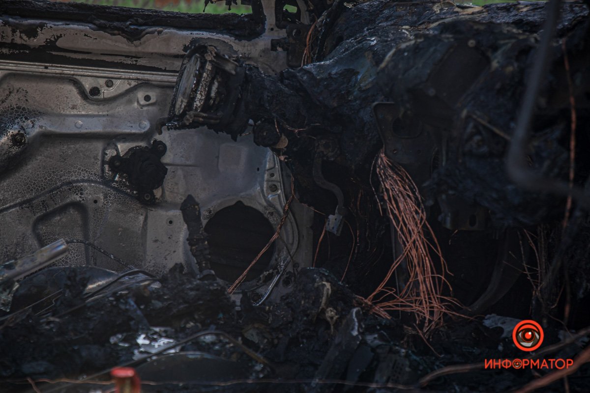 В Днепре на Светлова во время движения загорелся Volkswagen 3